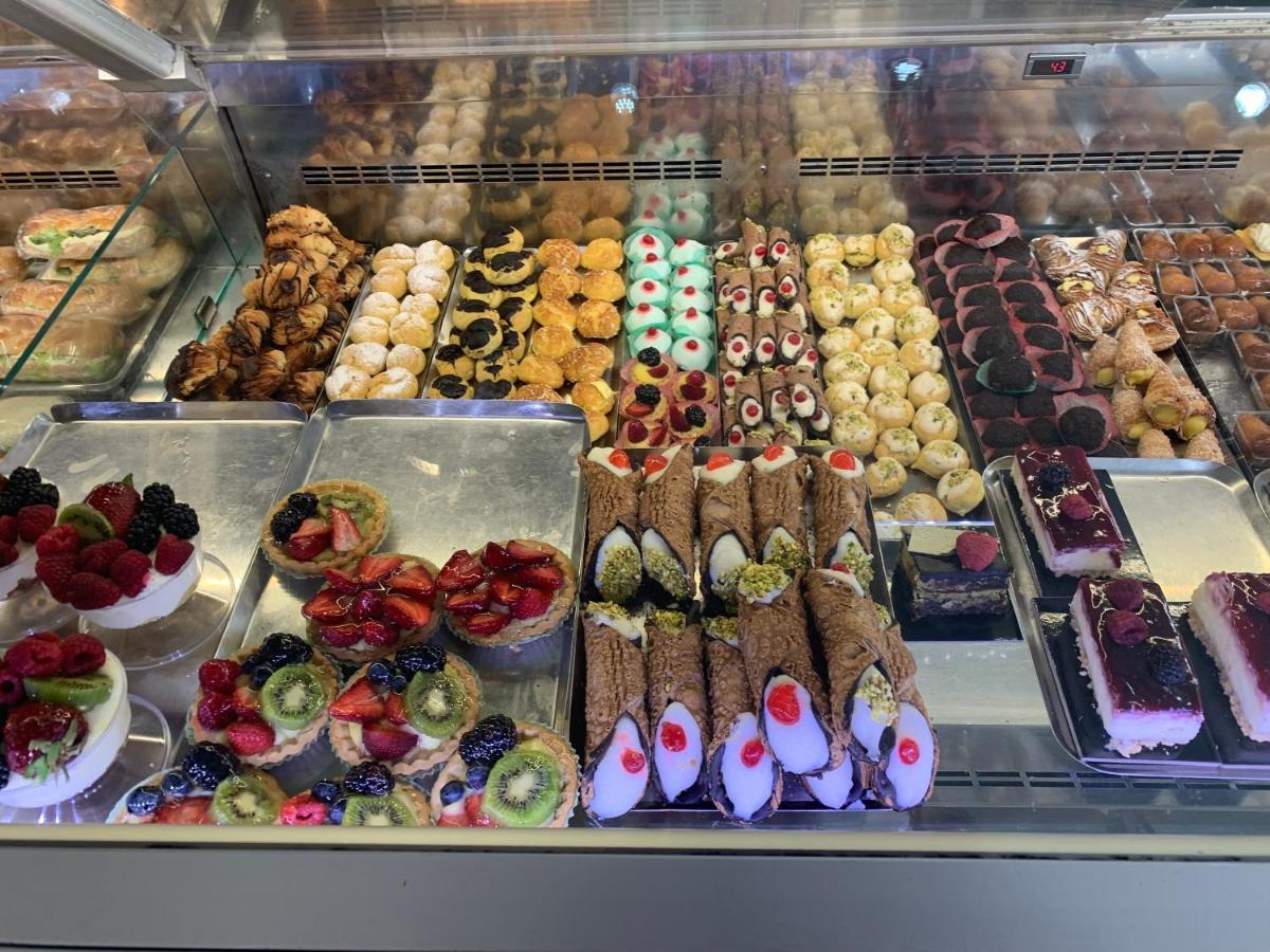 فندق Arthouse Termini روما المظهر الخارجي الصورة